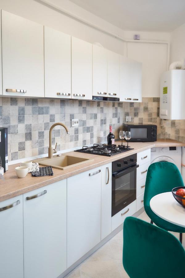 Unique Hotel Apartments Jassy Zewnętrze zdjęcie