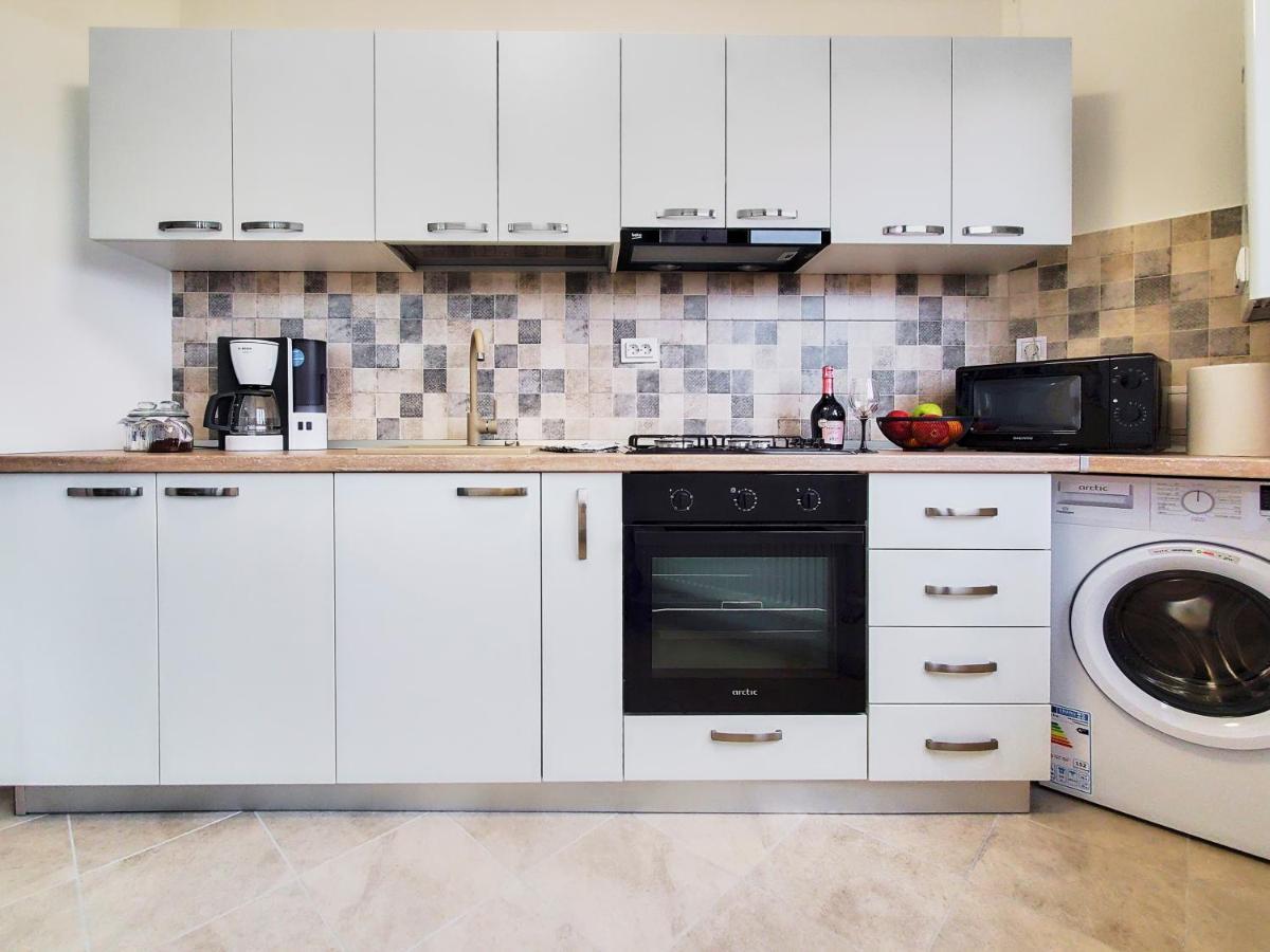 Unique Hotel Apartments Jassy Zewnętrze zdjęcie